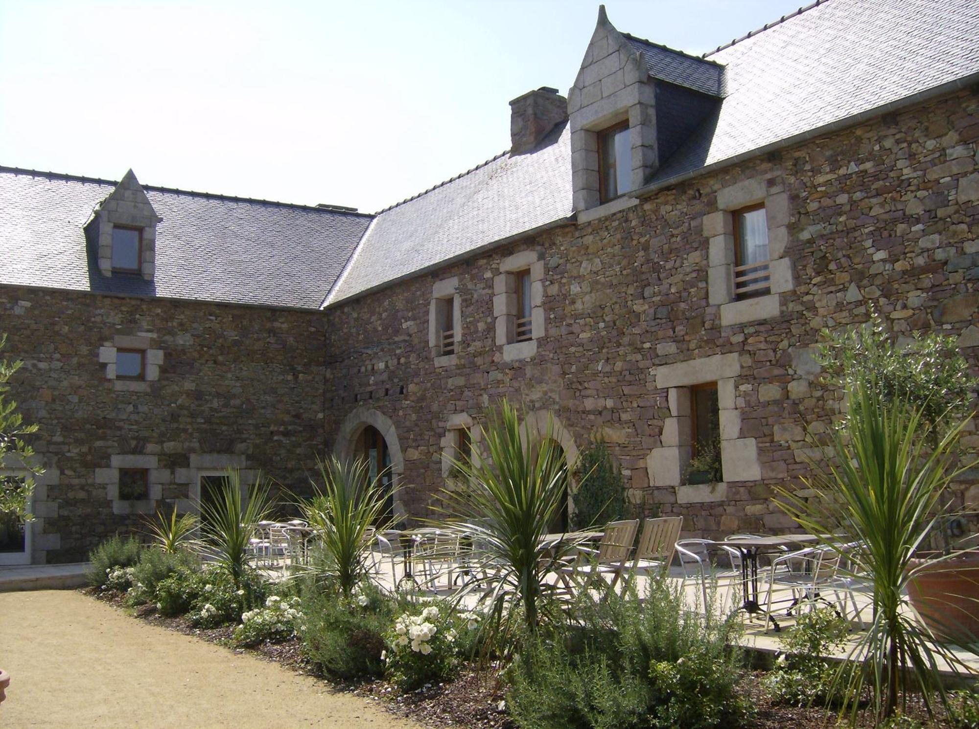 Hotel Domaine De Kermodest Quemper-Guézennec Exterior foto